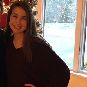 Meet your Posher, Olivia